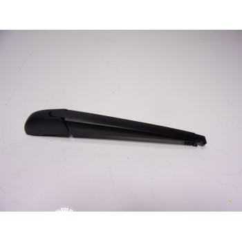 BRAZO LIMPIA TRASERO 852410D170 