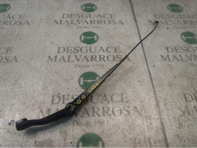 Recambio de brazo limpia delantero derecho para honda jazz (gd1/5) 1.4 ls referencia OEM IAM 76610SAAG01  