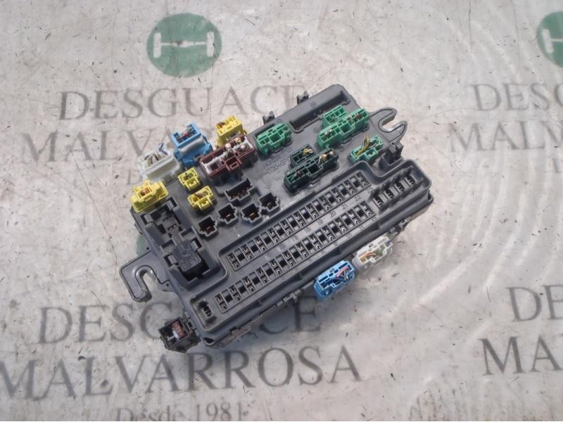 Recambio de caja reles / fusibles para honda jazz (gd1/5) 1.4 ls referencia OEM IAM 38200SAAG01  