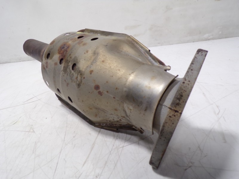 Recambio de catalizador para kia cee´´d 1.6 gdi cat referencia OEM IAM  U2B853 