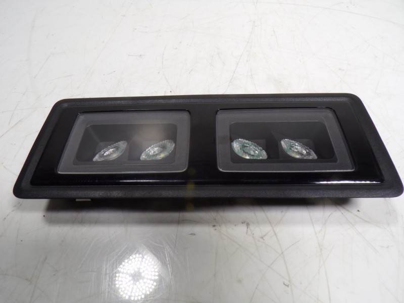 Recambio de piloto interior para seat leon sportstourer (kl8) fr referencia OEM IAM 5H0947290D9B9 5H0947290D 