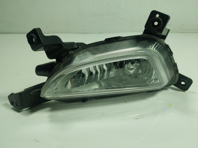 Recambio de faro antiniebla izquierdo para hyundai tucson (tl, tle) 1.7 crdi referencia OEM IAM 92201D7000  