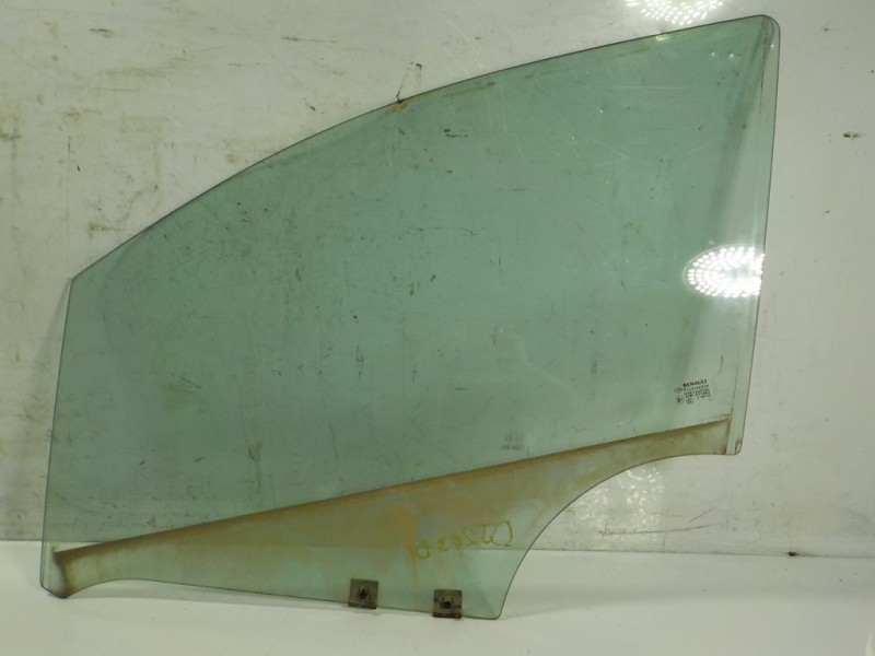 Recambio de cristal puerta delantero izquierdo para renault captur 1.5 dci diesel fap energy referencia OEM IAM 803015006R  