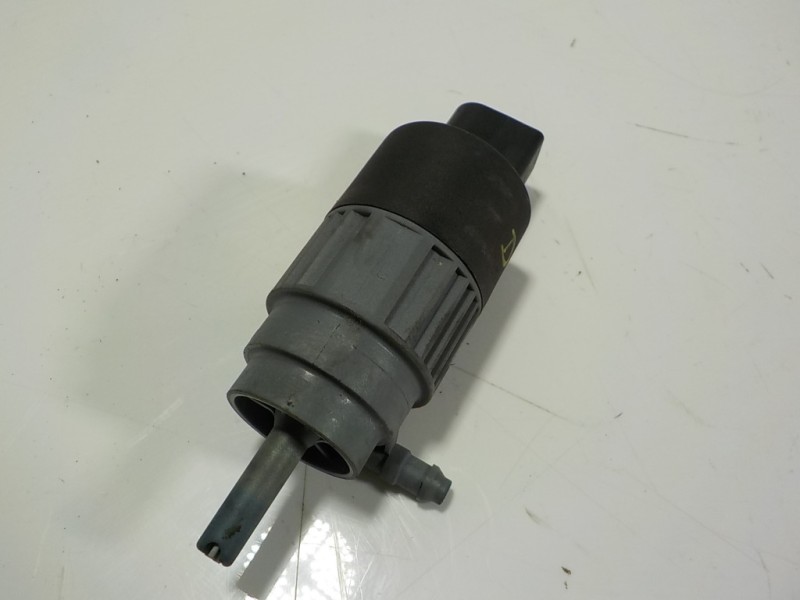 Recambio de bomba limpia para toyota verso 1.6 16v cat referencia OEM IAM 852800F010  