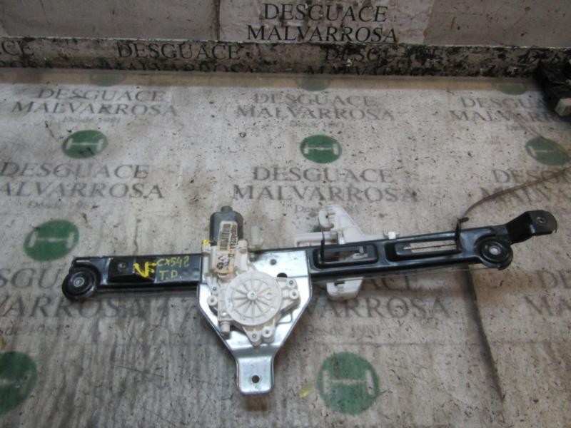 Recambio de elevalunas trasero derecho para chrysler jeep compass 2.0 crd cat referencia OEM IAM 68002888AA  