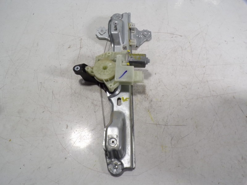 Recambio de elevalunas trasero derecho para nissan qashqai (j11) acenta referencia OEM IAM 82700HV00D 82700HV00D 