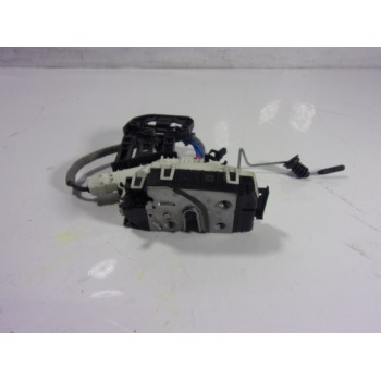 CERRADURA PUERTA TRASERA IZQUIERDA A2047302735 A2047302735 