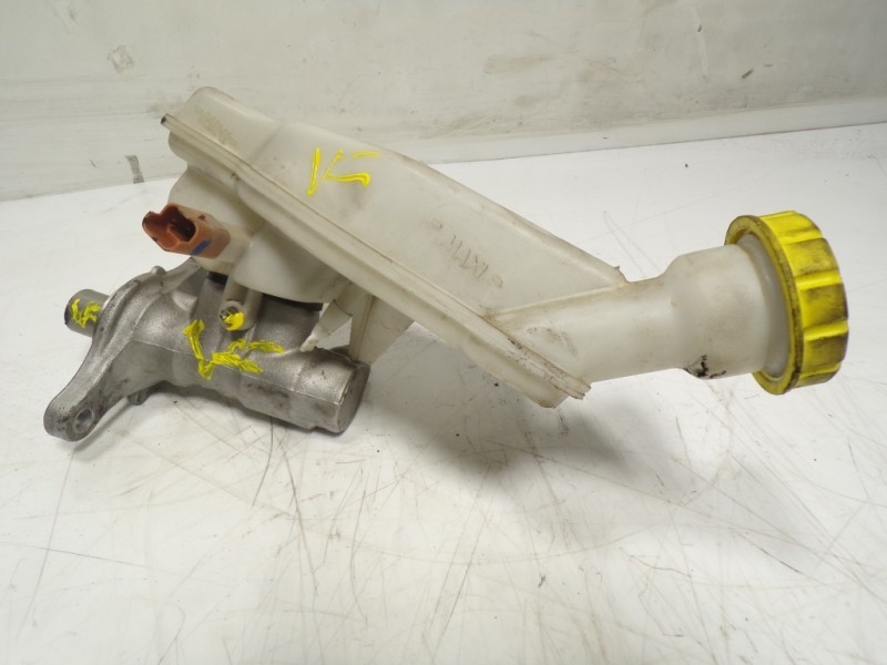 Recambio de bomba freno para citroën c4 cactus 1.6 e-hdi fap referencia OEM IAM 4601R7 32069745 32069745