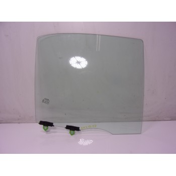 CRISTAL PUERTA TRASERO DERECHO 681030D021 