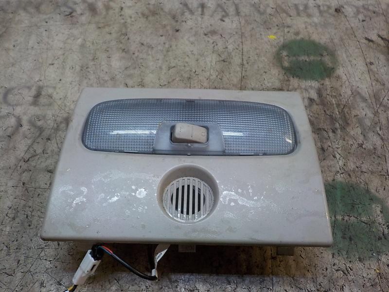 Recambio de piloto interior para ford fiesta (ccn) trend referencia OEM IAM 1531183  