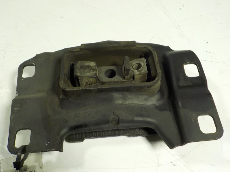 Recambio de soporte cambio para ford kuga (cbv) trend referencia OEM IAM 1798908  