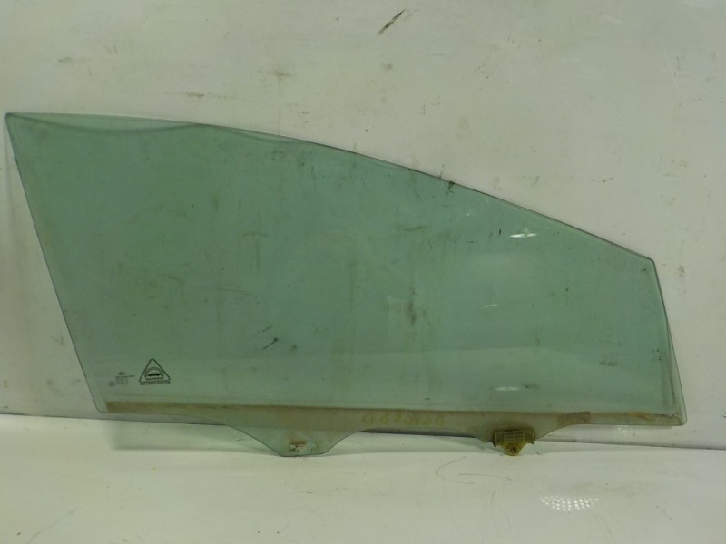 Recambio de cristal puerta delantero derecho para kia cee´´d 1.6 crdi cat referencia OEM IAM 82420A2010  