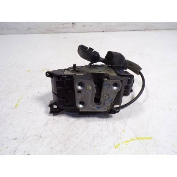 CERRADURA PUERTA TRASERA DERECHA 825020033R 