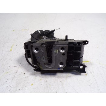 CERRADURA PUERTA TRASERA IZQUIERDA 825030032R 