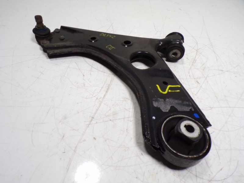 Recambio de brazo suspension inferior delantero izquierdo para fiat 500 l (330) pop star referencia OEM IAM 51885737  