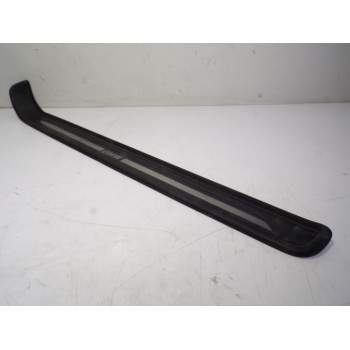 ESTRIBO 51477201966 51477120764 