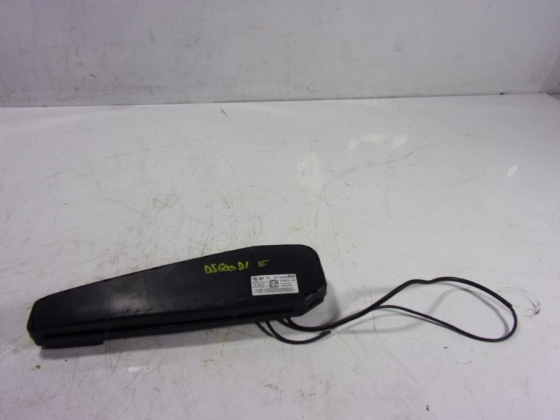 Recambio de airbag lateral delantero izquierdo para bmw serie 1 lim. (f20) 118i referencia OEM IAM 72127239616 723961604 8672396