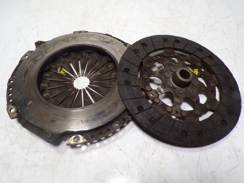 Recambio de kit embrague para citroën c4 cactus 1.6 e-hdi fap referencia OEM IAM 205314 9674343180 181864001577