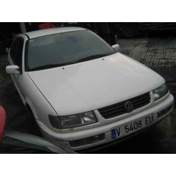 VOLKSWAGEN PASSAT BERLINA (312)