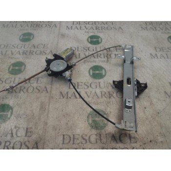 ELEVALUNAS TRASERO DERECHO 