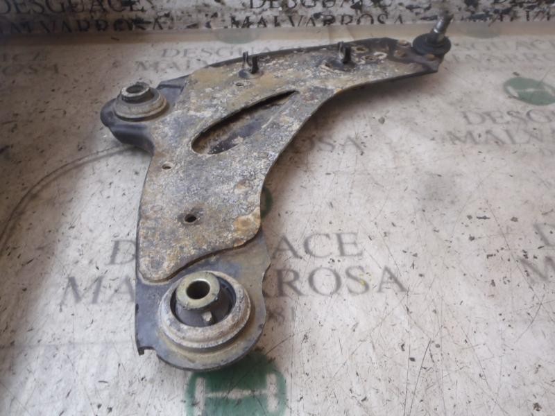 Recambio de brazo suspension inferior delantero derecho para opel vivaro combi 2.9t largo referencia OEM IAM   