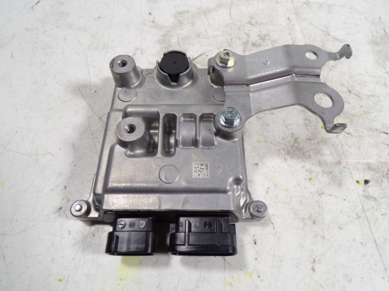 Recambio de modulo electronico para lexus ux (za10) 250h referencia OEM IAM 8957112010 8957112010 0J060173