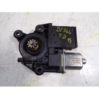 MOTOR ELEVALUNAS TRASERO DERECHO 827303178R 827303178R 915947200