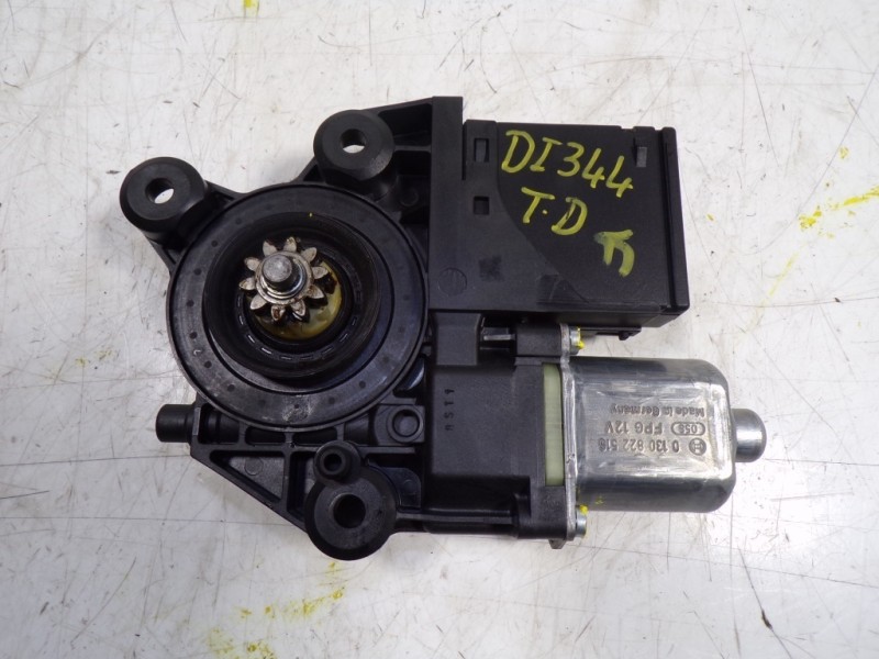 Recambio de motor elevalunas trasero derecho para renault scenic iii grand dynamique referencia OEM IAM 827303178R 827303178R 91