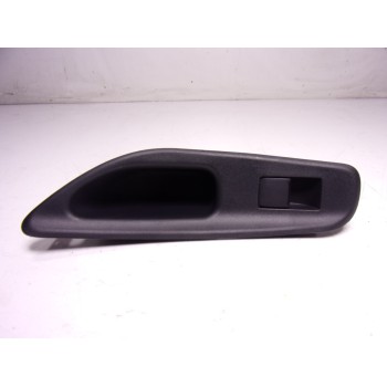 MANDO ELEVALUNAS TRASERO DERECHO 8481002260 74271K0090 