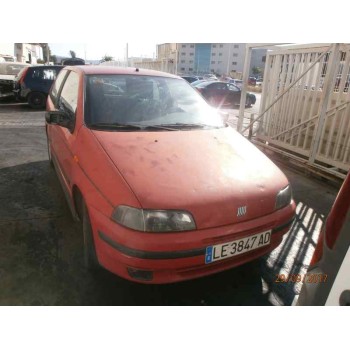 FIAT PUNTO BERLINA (176)