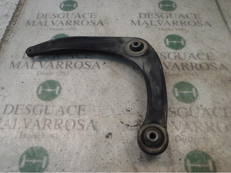 Recambio de brazo suspension inferior delantero izquierdo para citroën c4 berlina collection referencia OEM IAM 3520S2  