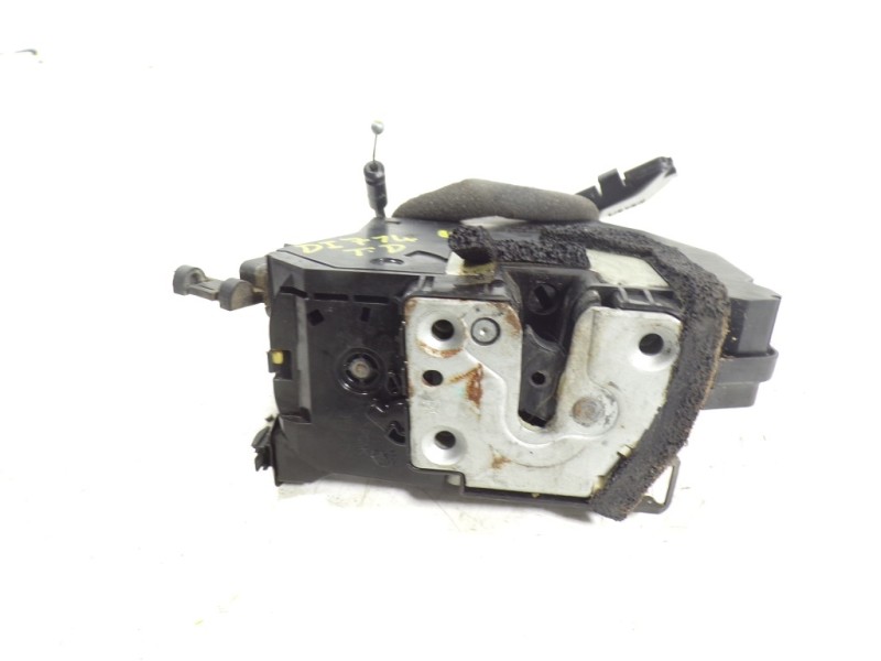 Recambio de cerradura puerta trasera derecha para renault latitude 2.0 dci diesel fap referencia OEM IAM 825020013R 825020013R 