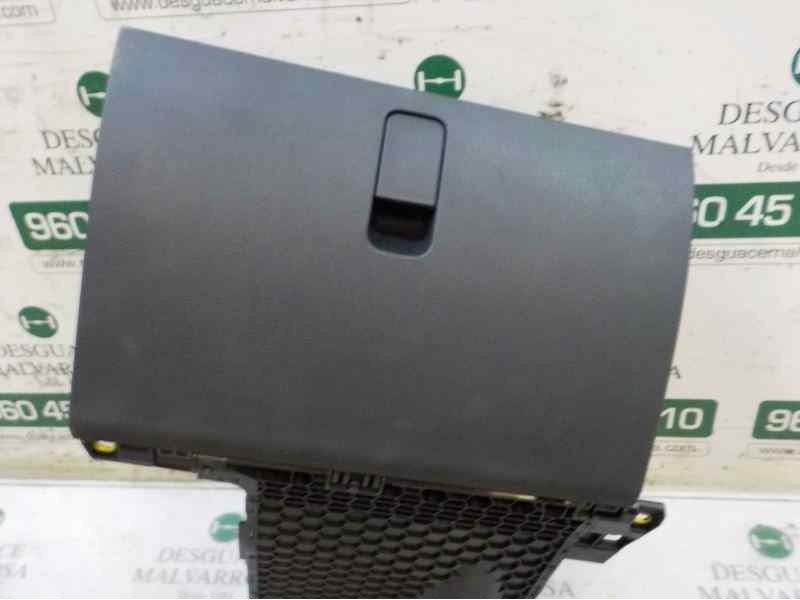 Recambio de guantera para skoda fabia 1.0 mpi referencia OEM IAM 6V1857097N9B9  