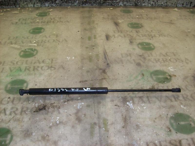 Recambio de amortiguadores maletero / porton para toyota avensis monovolumen (t22) 2.0 sol referencia OEM IAM 6896005050  