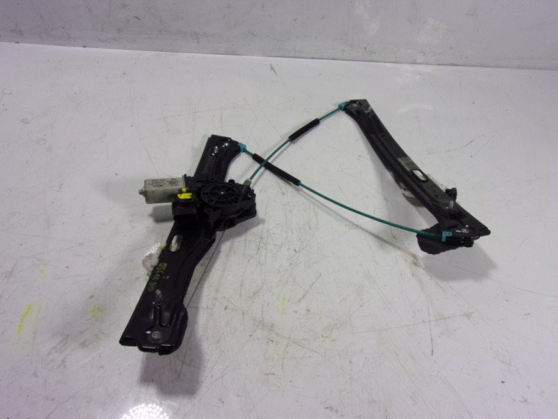 Recambio de elevalunas delantero derecho para bmw serie 1 lim. (f20) 118i referencia OEM IAM 51337281882 71015003 