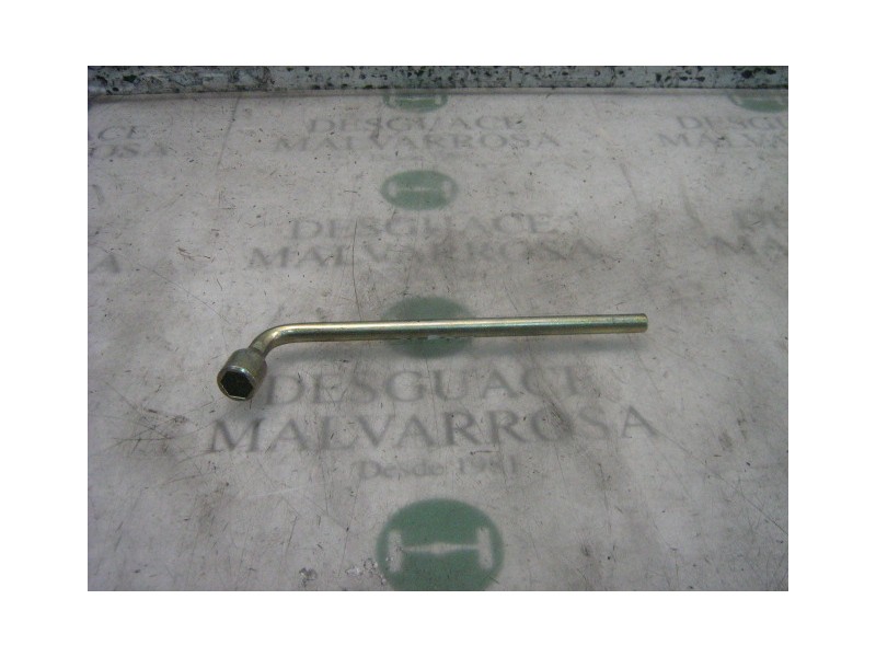 Recambio de llave rueda para honda civic berlina 3 (ep1/2) 1.4i s referencia OEM IAM   