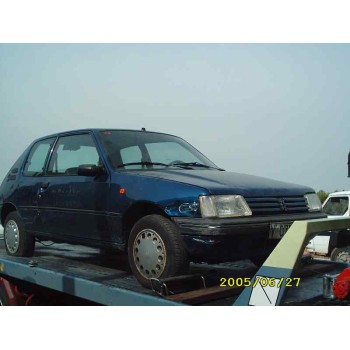 PEUGEOT 205 BERLINA