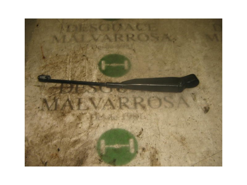 Recambio de brazo limpia trasero para peugeot 106 (s1) kid referencia OEM IAM   