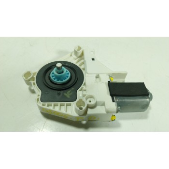 MOTOR ELEVALUNAS TRASERO DERECHO 8K0959812A 8K0959812A 