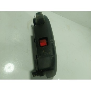 PUNTERA PARAGOLPES TRASERA DERECHA 1637185280 1305761070 