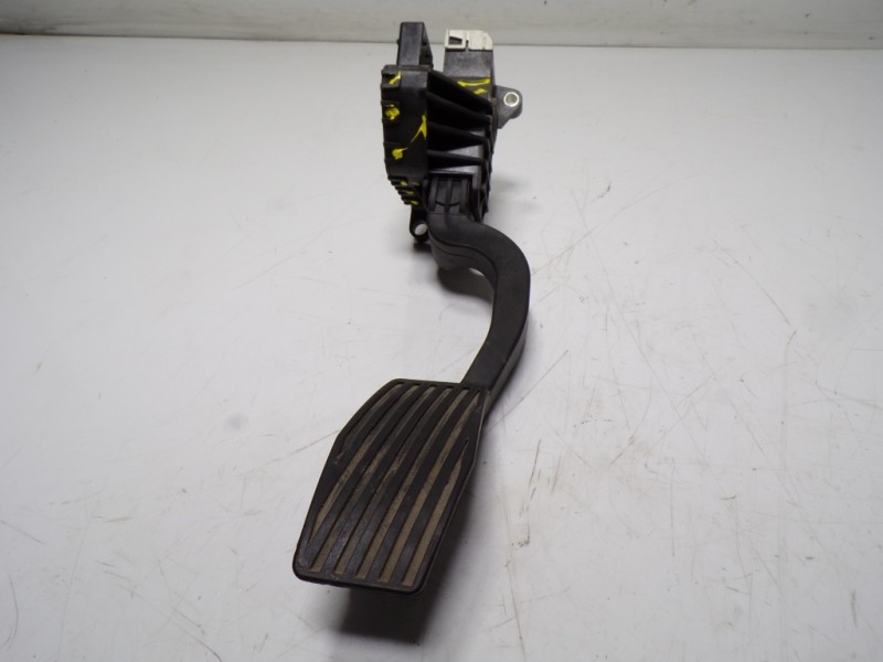 Recambio de potenciometro pedal para opel corsa e 1.4 referencia OEM IAM 13305804 13305804 