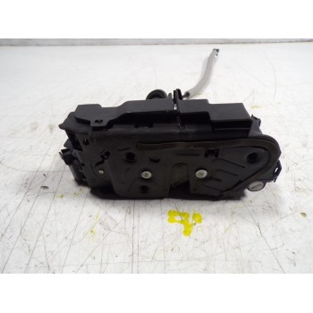 CERRADURA PUERTA TRASERA IZQUIERDA 5TA839015L 5TA839015L 