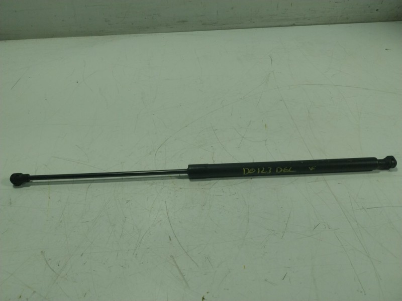 Recambio de amortiguador capot para dacia sandero ii 1.0 tce 90 gpf referencia OEM IAM 654713274R 654713274R 