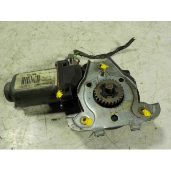 MOTOR ELEVALUNAS DELANTERO DERECHO 