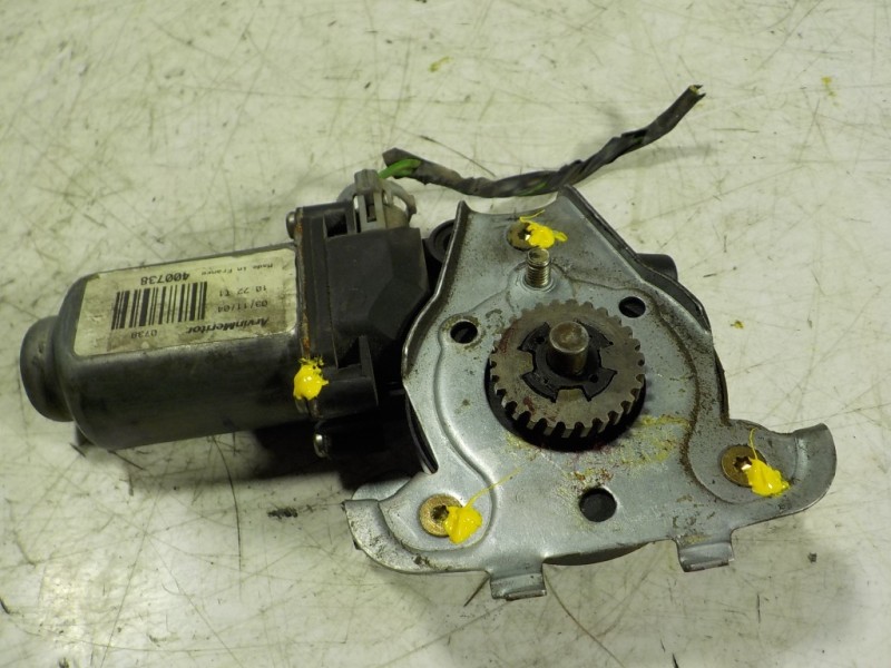 Recambio de motor elevalunas delantero derecho para iveco daily caja cerrada (1999 =>) 2.3 diesel cat referencia OEM IAM   