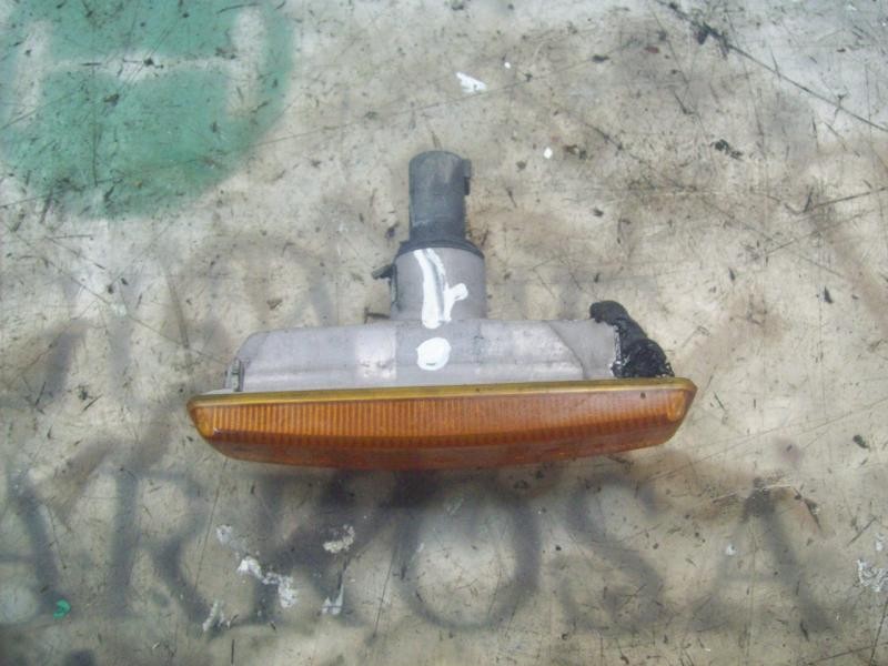 Recambio de piloto lateral izquierdo para bmw serie 5 berlina (e39) 523i referencia OEM IAM 63148360589  