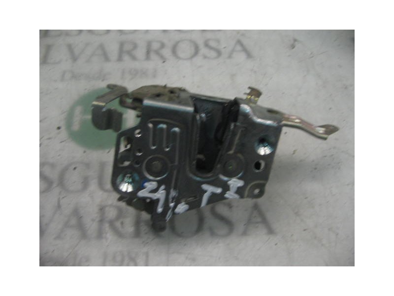 Recambio de cerradura puerta trasera izquierda para mercedes-benz clase c (w202) berlina 180 (202.018) referencia OEM IAM   