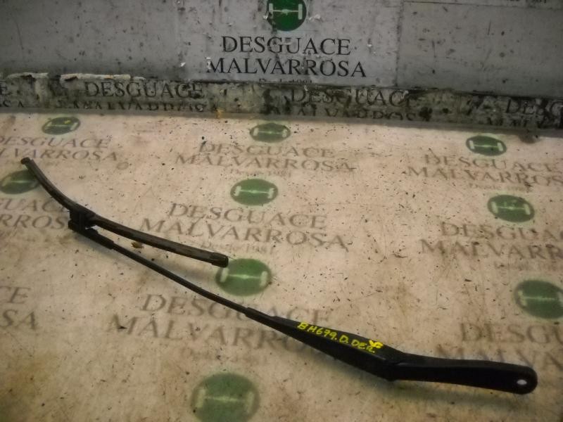Recambio de brazo limpia delantero derecho para opel astra h caravan elegance referencia OEM IAM   