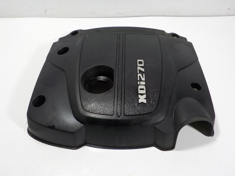 Recambio de tapa motor para ssangyong rodius 2.7 turbodiesel cat referencia OEM IAM 6650101114  