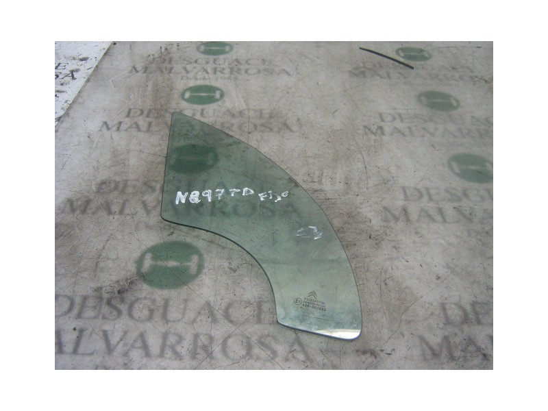 Recambio de cristal puerta trasero derecho para citroën c3 1.1 collection referencia OEM IAM   